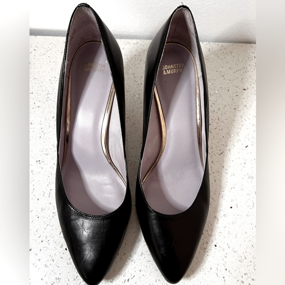 Like new black heels